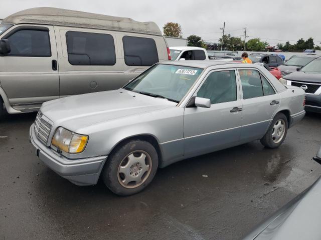 MERCEDES-BENZ E-CLASS 1995 wdbea32exsc256868