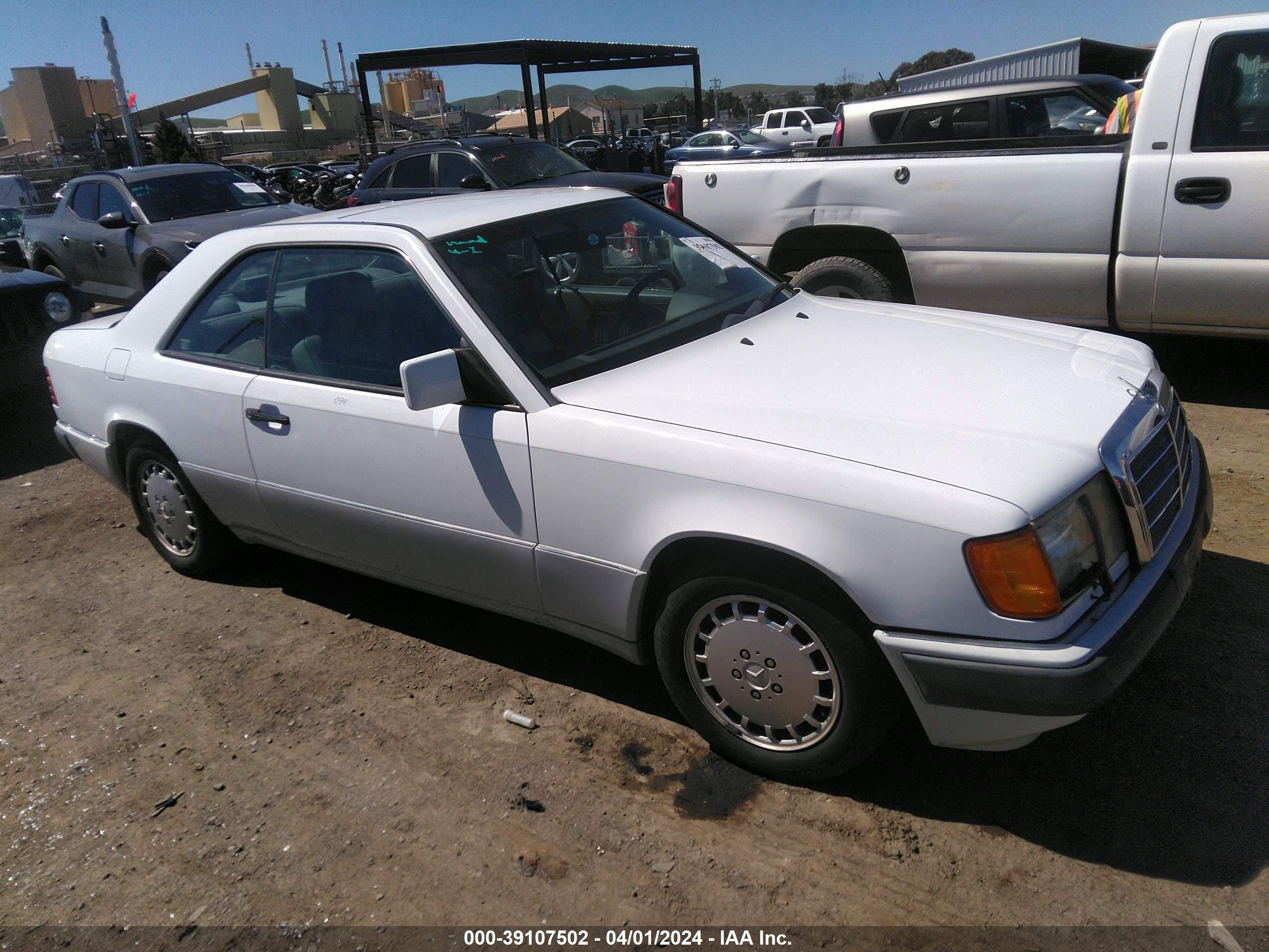 MERCEDES-BENZ NULL 1992 wdbea51d8nb766151