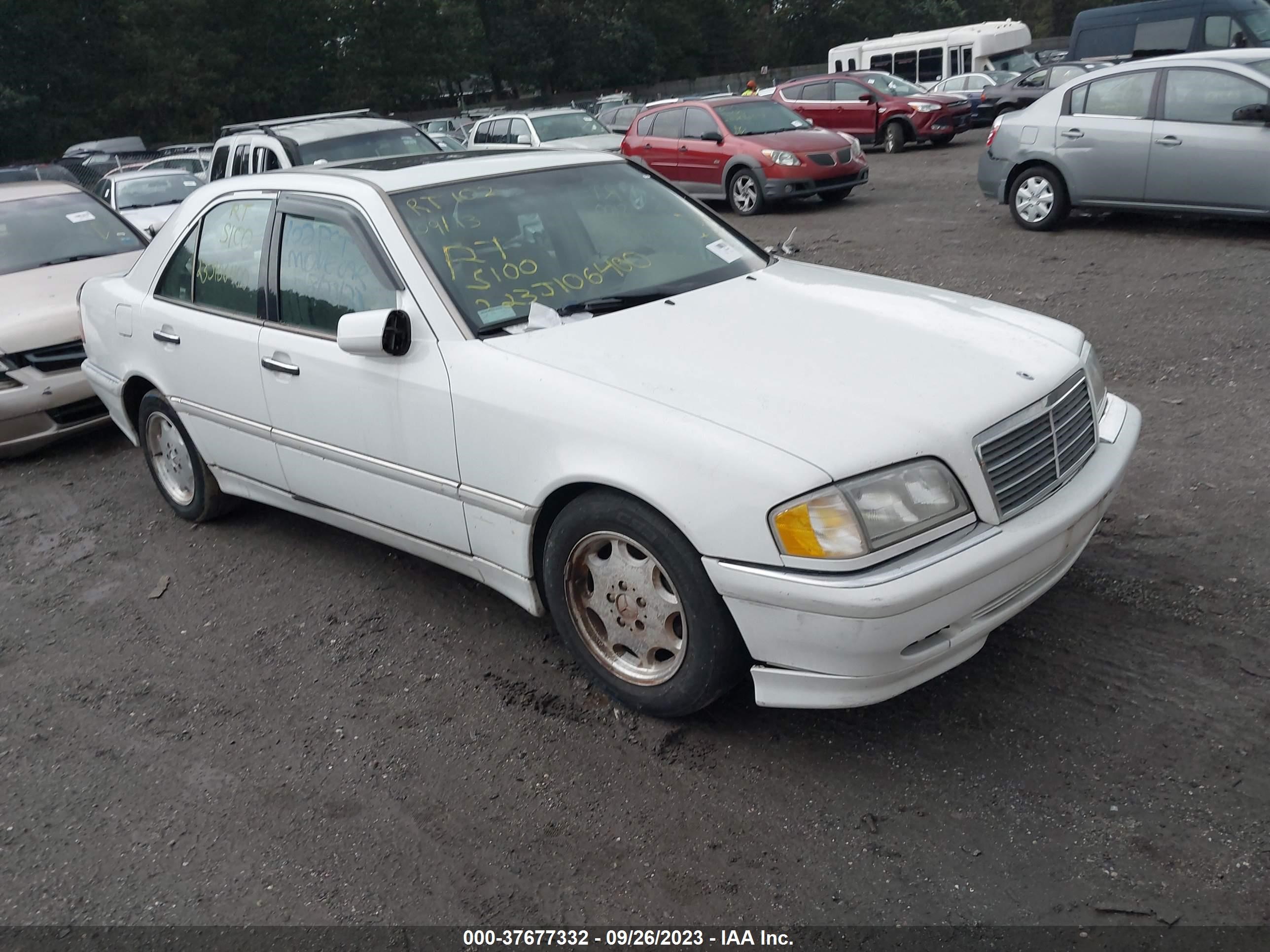 MERCEDES-BENZ C-KLASSE 2000 wdbha24g0ya821901