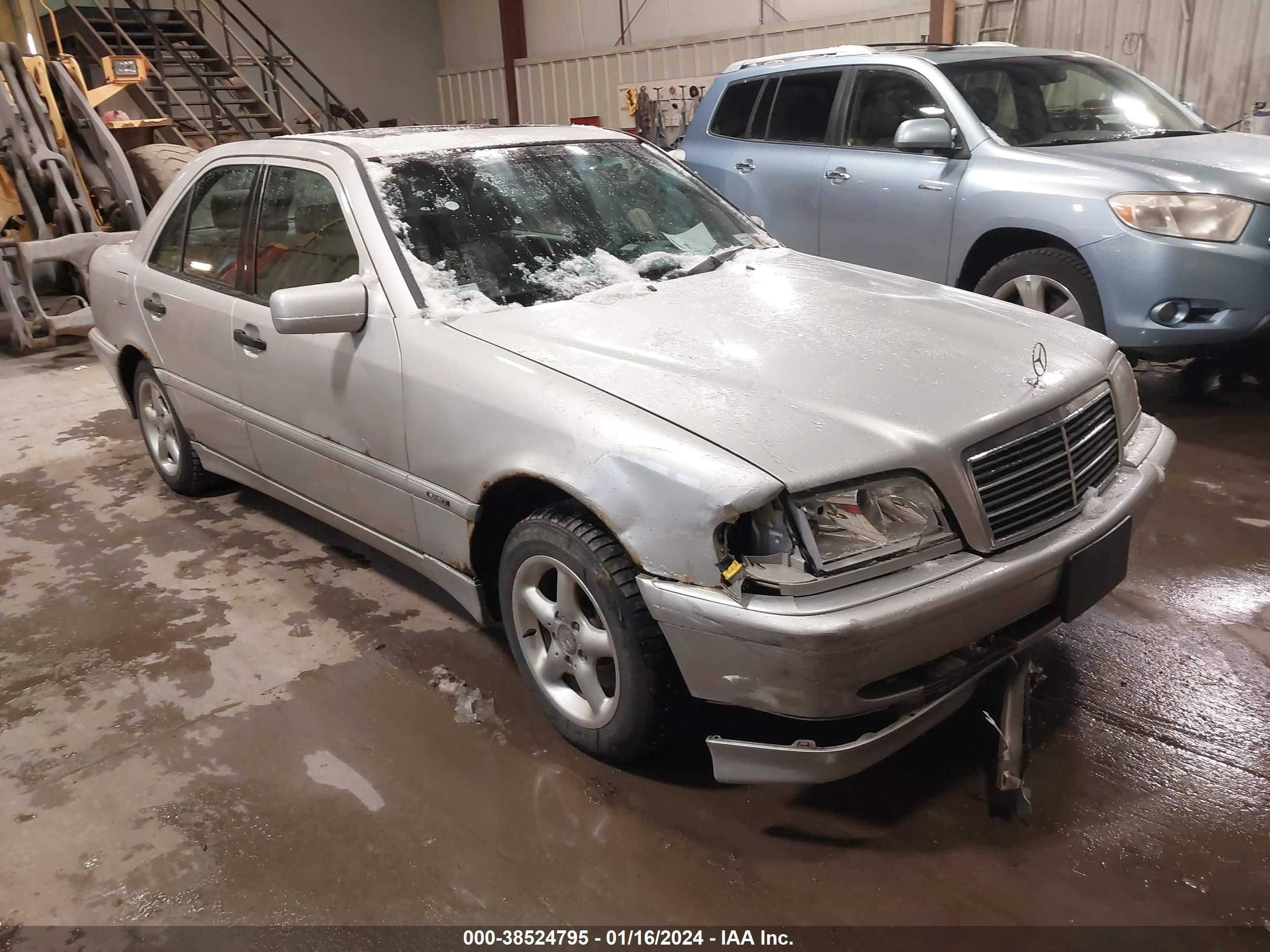 MERCEDES-BENZ C-KLASSE 2000 wdbha24gxya845641