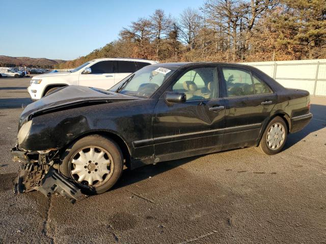 MERCEDES-BENZ E300D 1996 wdbjf20f6tj020530