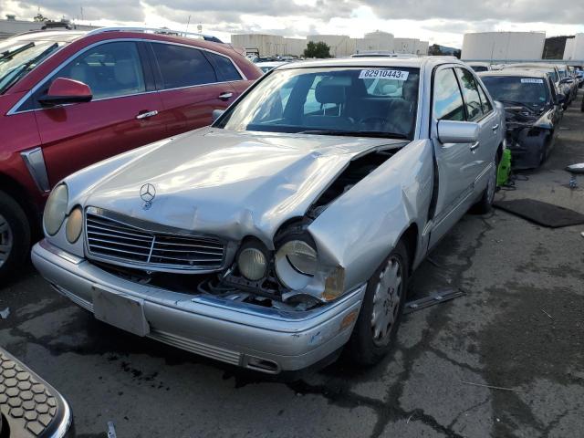 MERCEDES-BENZ E-CLASS 1998 wdbjf65f3wa707534