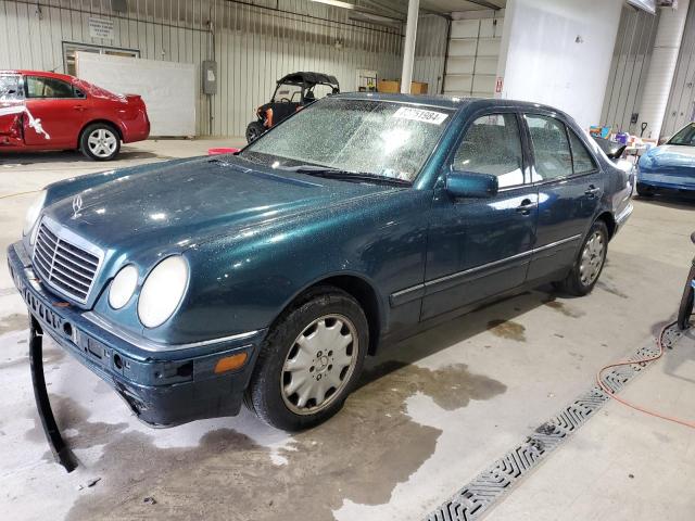 MERCEDES-BENZ E 320 1998 wdbjf65f6wa590094