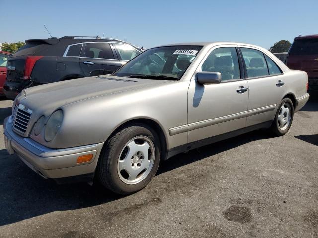 MERCEDES-BENZ E-CLASS 1998 wdbjf65f8wa573927