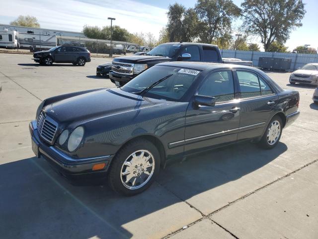 MERCEDES-BENZ E 320 1998 wdbjf65f9wa556506