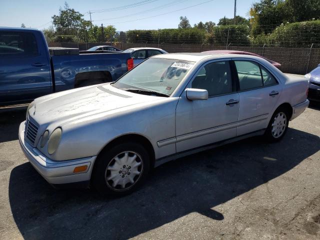 MERCEDES-BENZ E 320 1999 wdbjf65h3xa882627