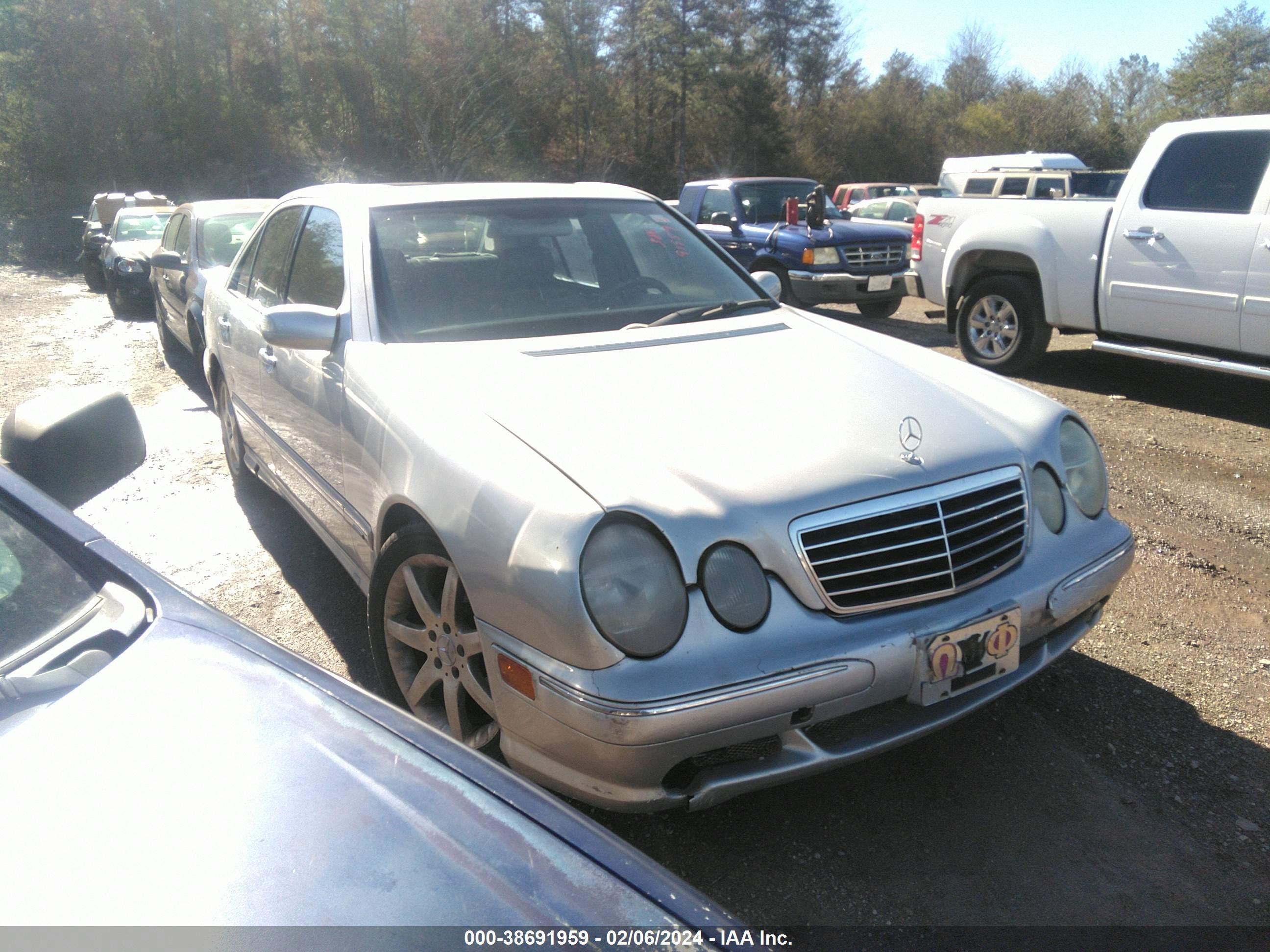 MERCEDES-BENZ E-KLASSE 2002 wdbjf65j02b447828