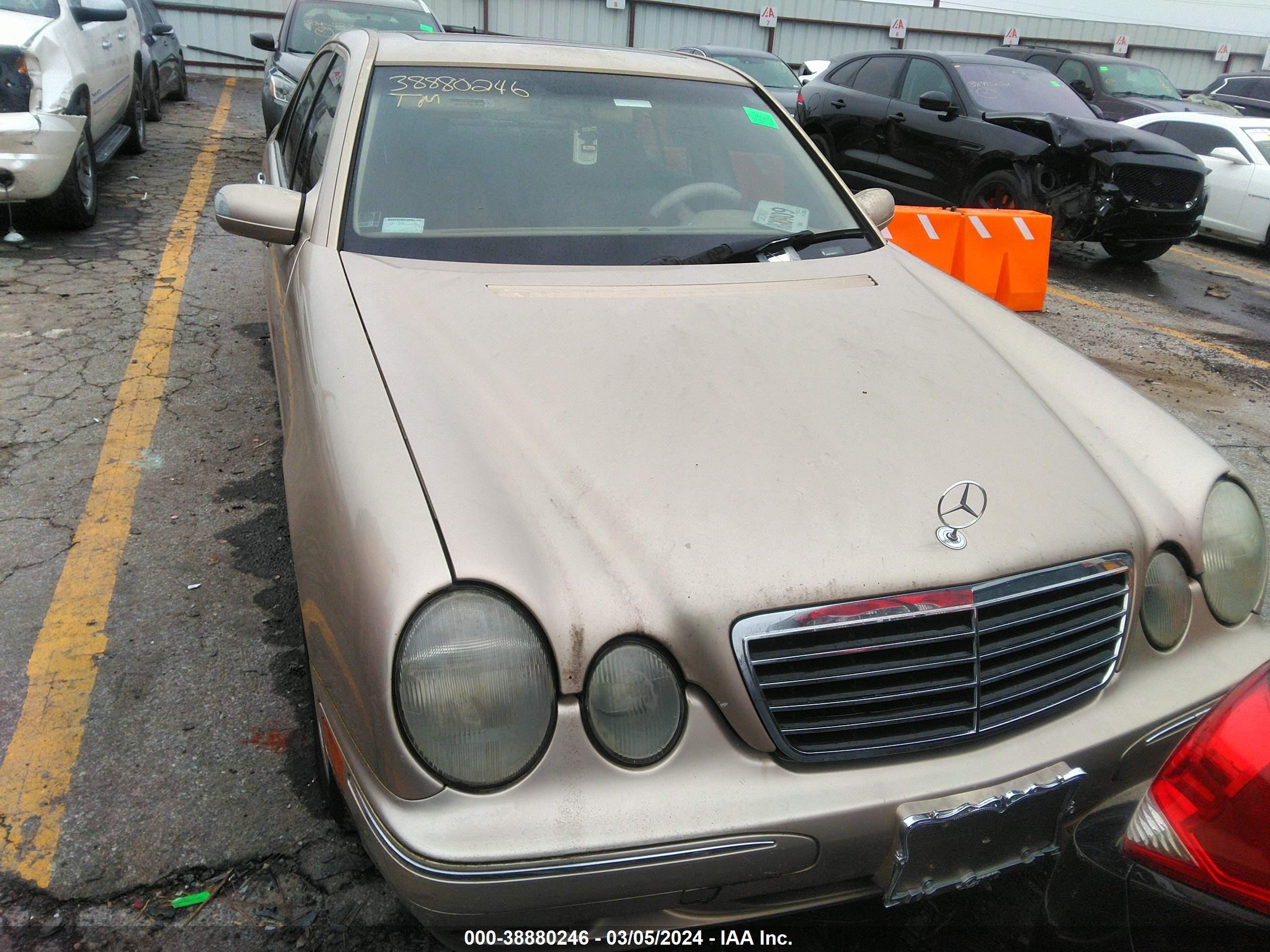 MERCEDES-BENZ E-KLASSE 2001 wdbjf65j51b247736