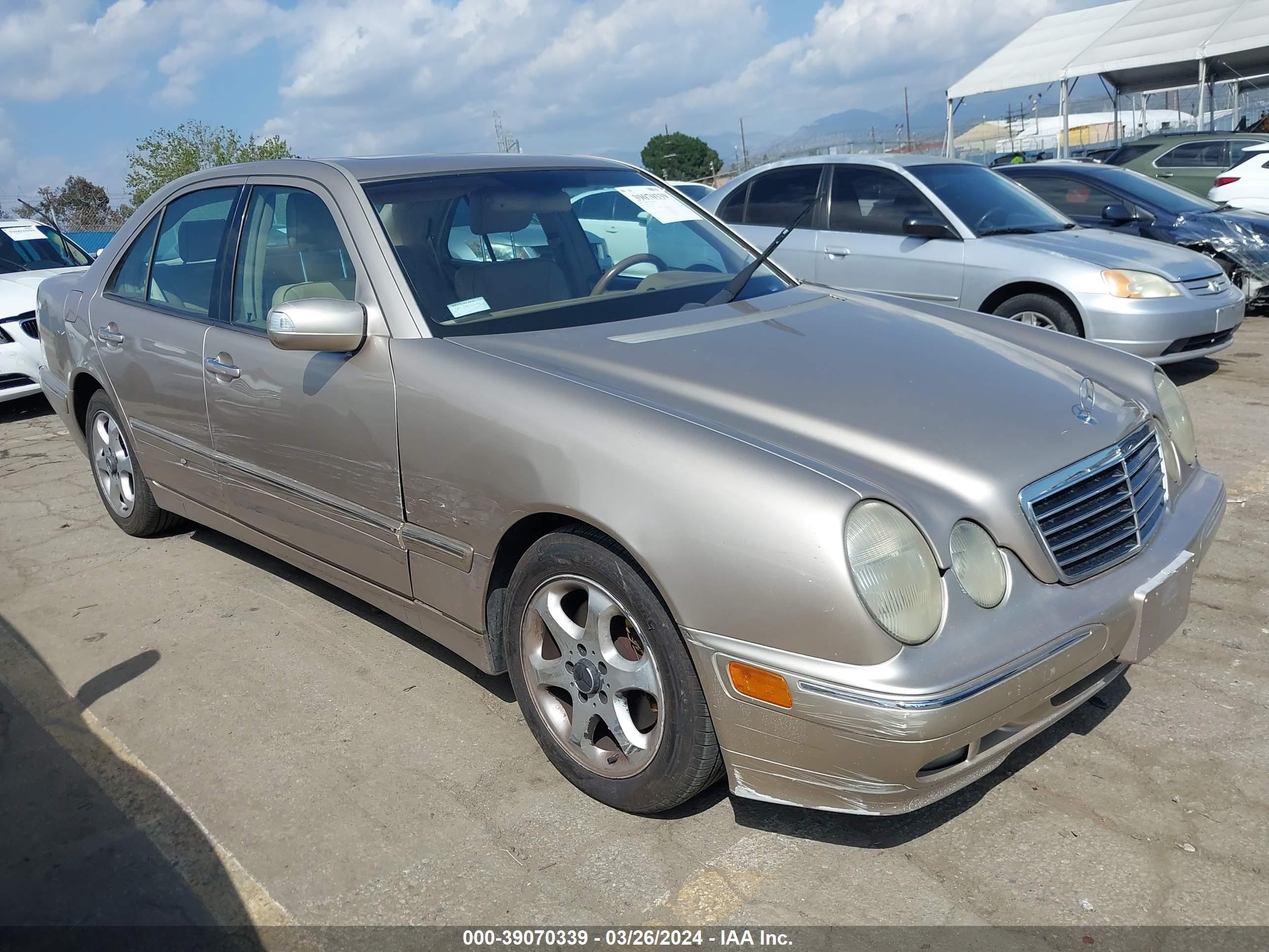 MERCEDES-BENZ NULL 2002 wdbjf65j72b418052