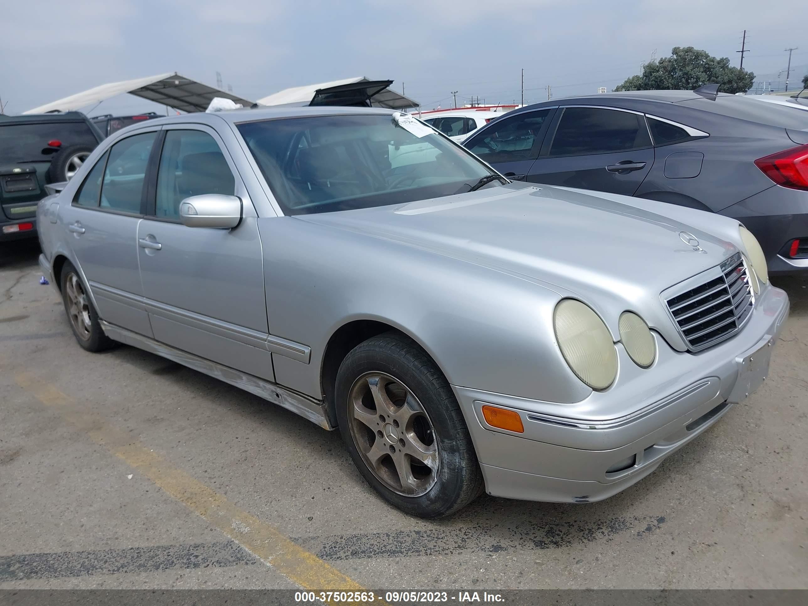 MERCEDES-BENZ E-KLASSE 2002 wdbjf65j72b426362