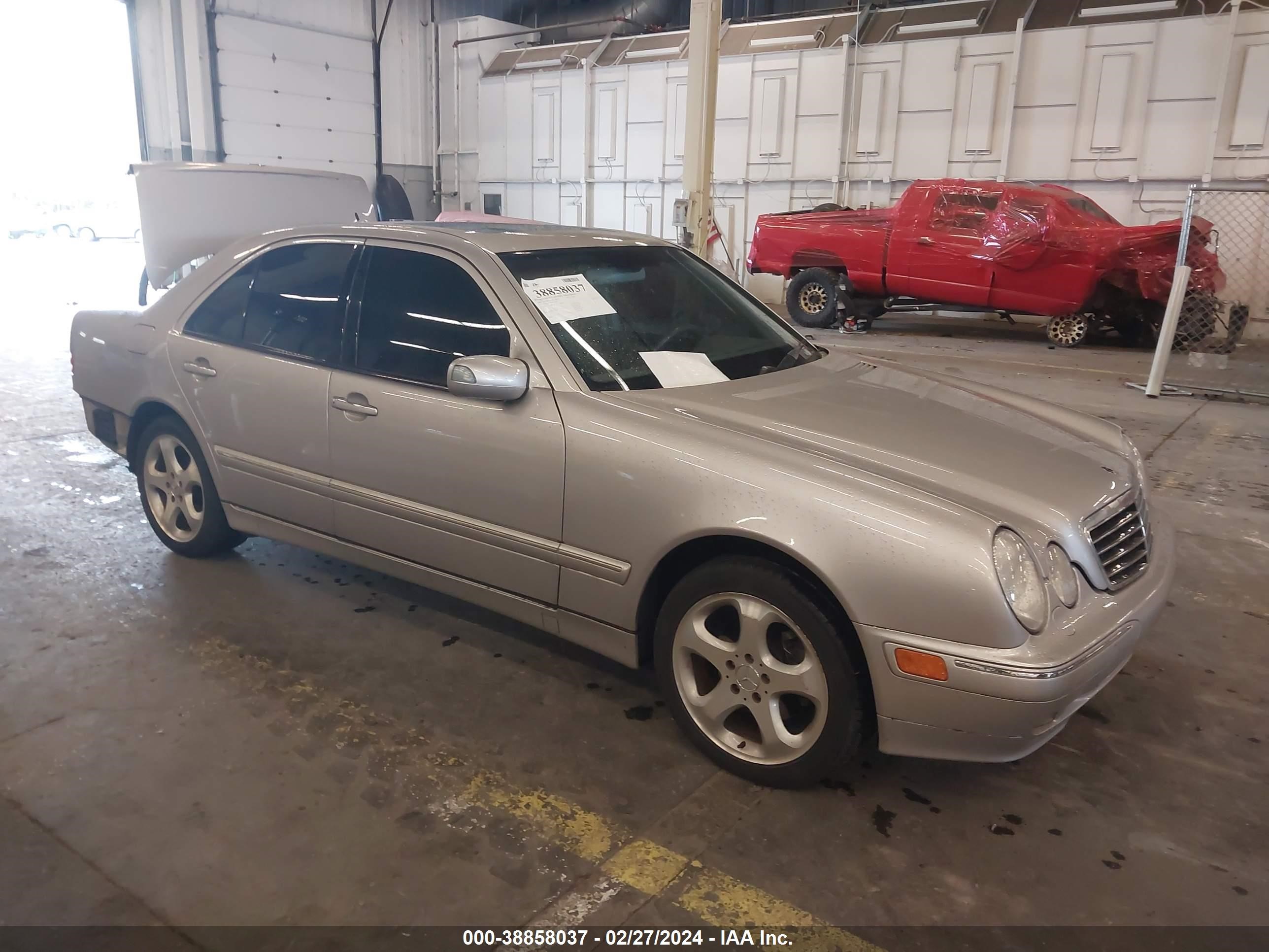 MERCEDES-BENZ E-KLASSE 2002 wdbjf70j32b493070