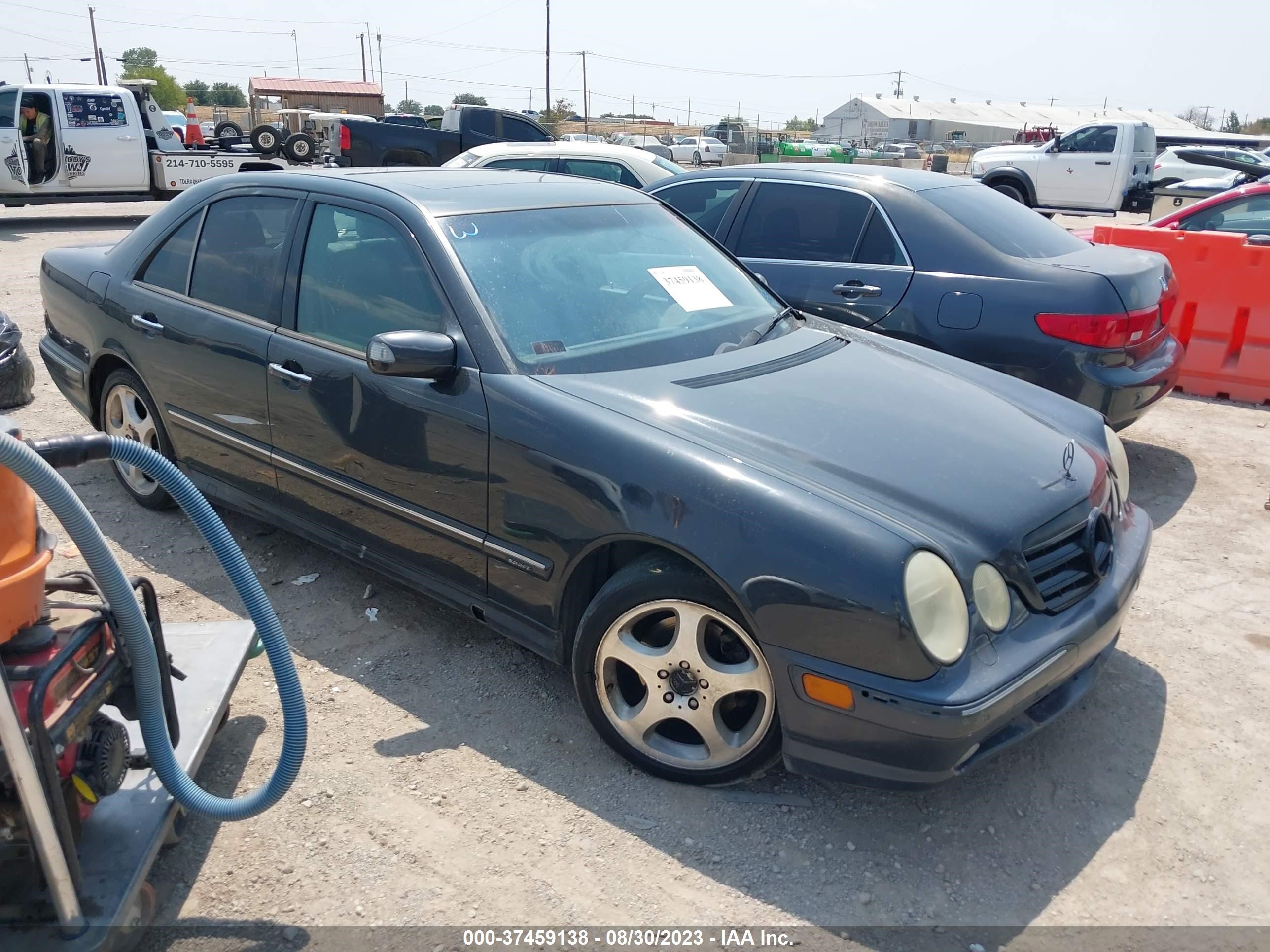 MERCEDES-BENZ E-KLASSE 2001 wdbjf70j41b282667