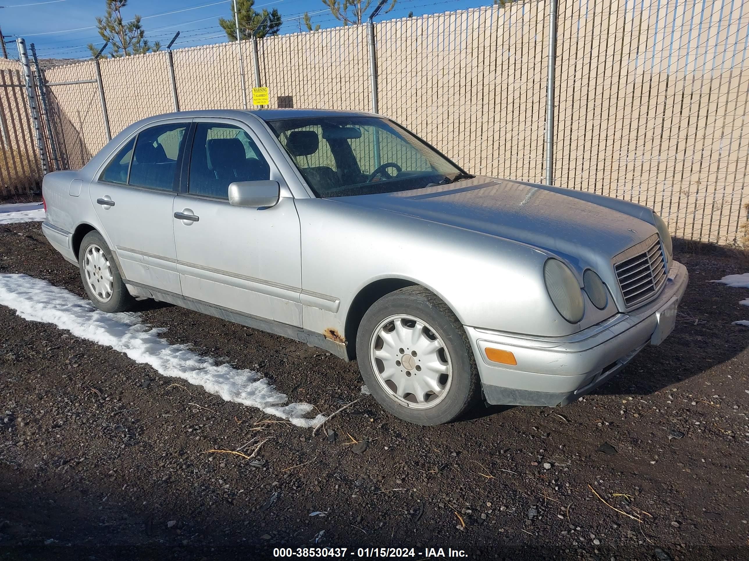 MERCEDES-BENZ E-KLASSE 1999 wdbjf82h7xx015647