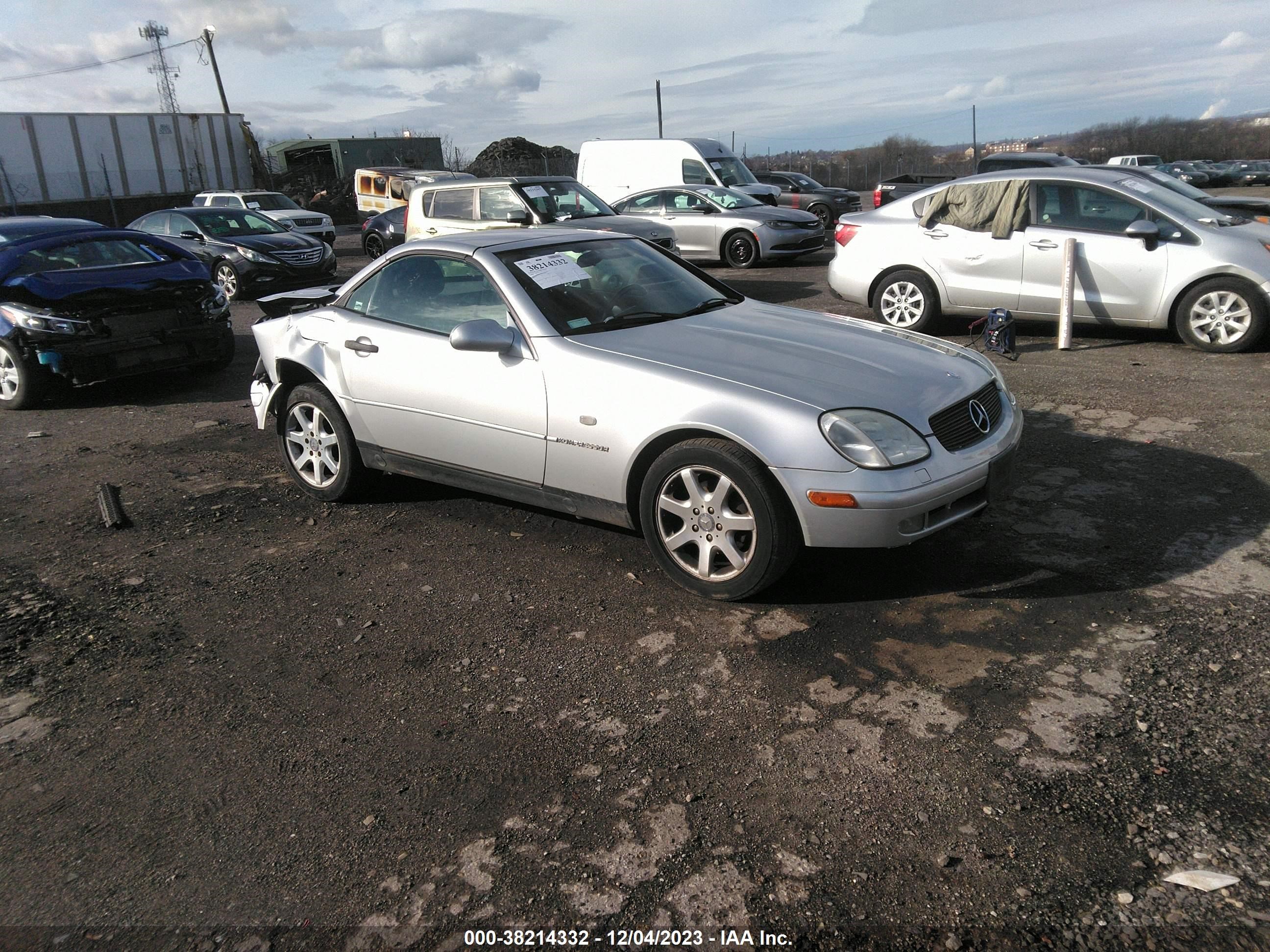 MERCEDES-BENZ SLK-KLASSE 1998 wdbkk47f9wf049092