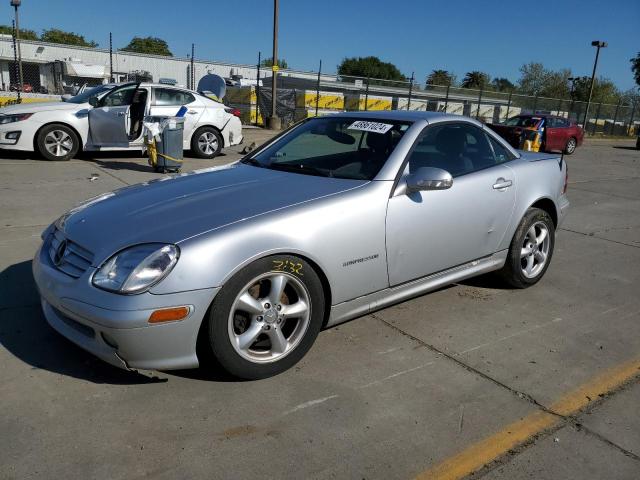 MERCEDES-BENZ SLK-CLASS 2001 wdbkk49f31f213393