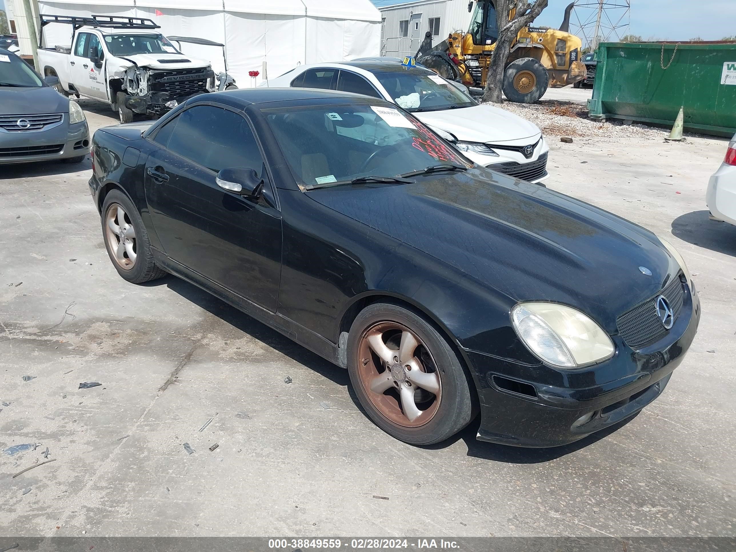 MERCEDES-BENZ SLK-KLASSE 2001 wdbkk65f81f221555