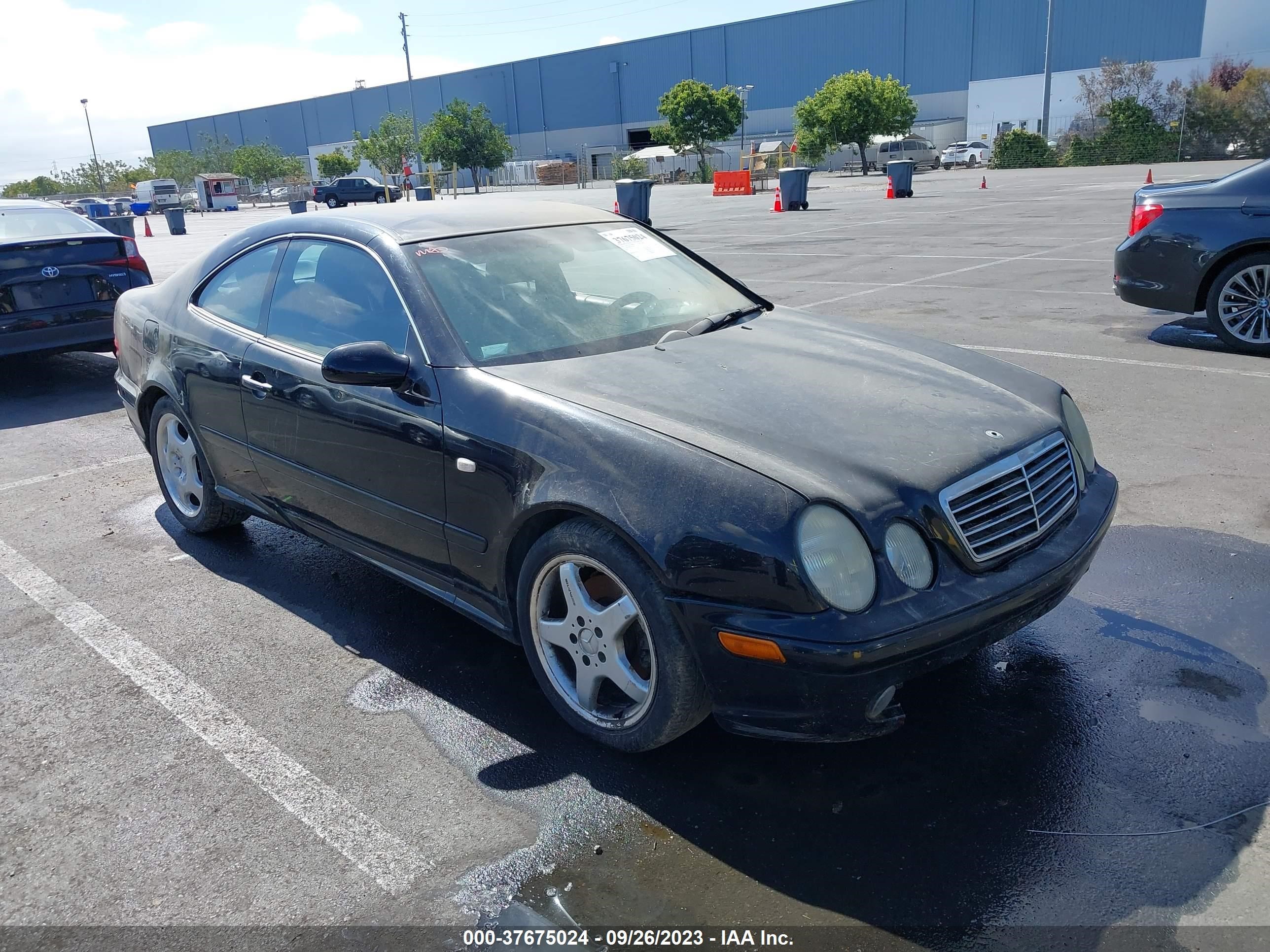 MERCEDES-BENZ CLK-KLASSE 1999 wdblj70g4xf053967