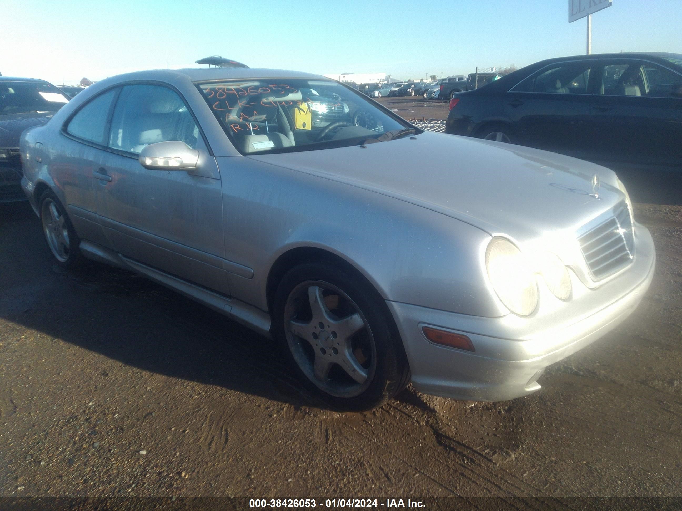 MERCEDES-BENZ CLK-KLASSE 2002 wdblj70g52f196712