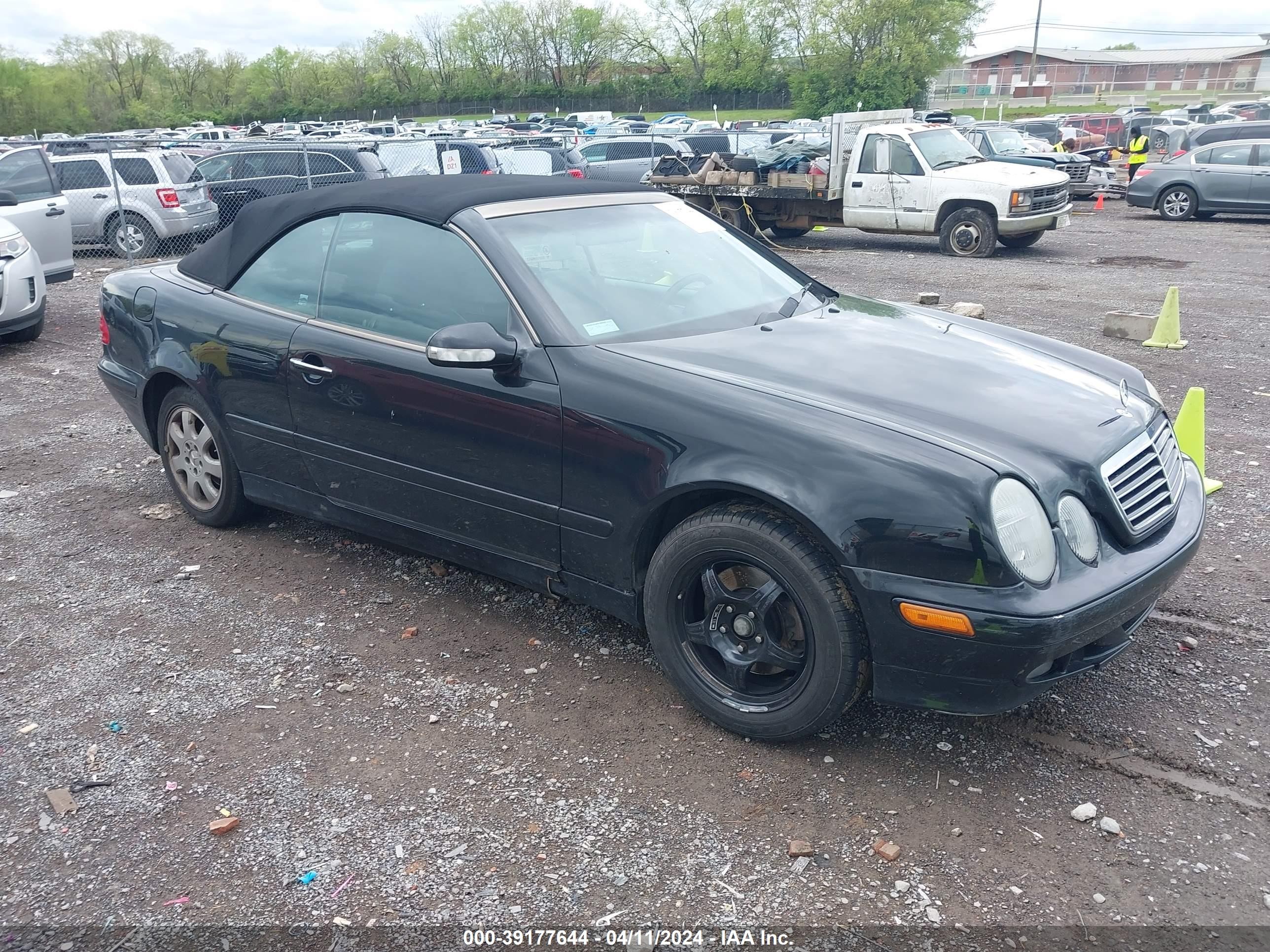 MERCEDES-BENZ CLK-KLASSE 2000 wdblk65g0yt044847