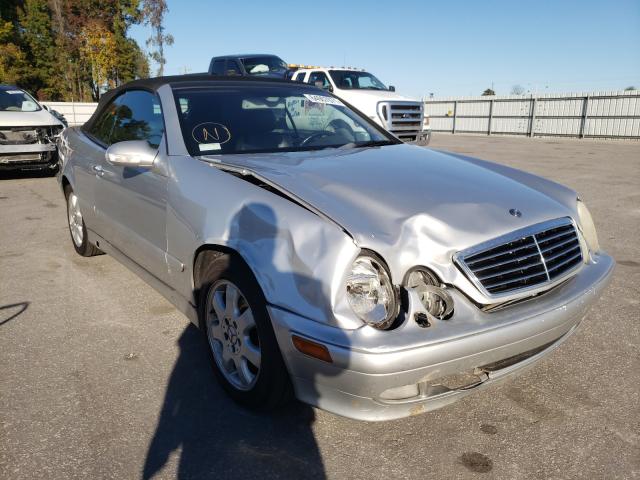 MERCEDES-BENZ CLK 320 2002 wdblk65g62t109031