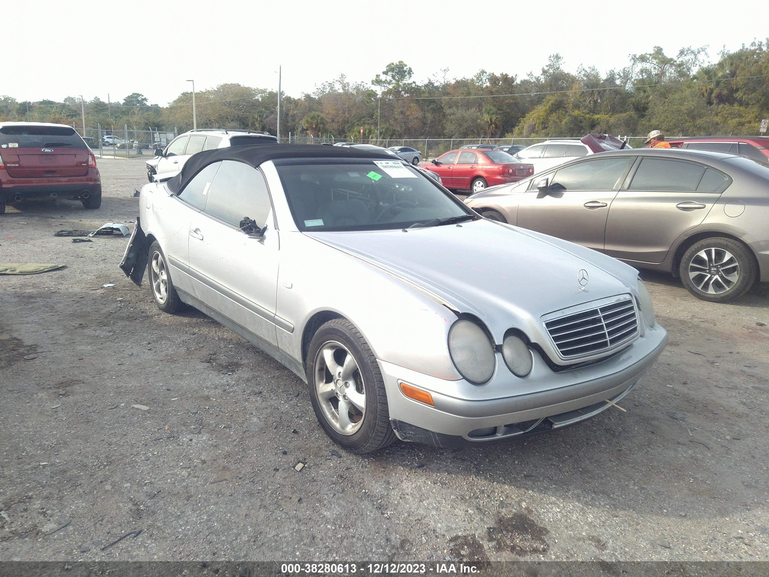 MERCEDES-BENZ CLK-KLASSE 1999 wdblk65g6xt027131