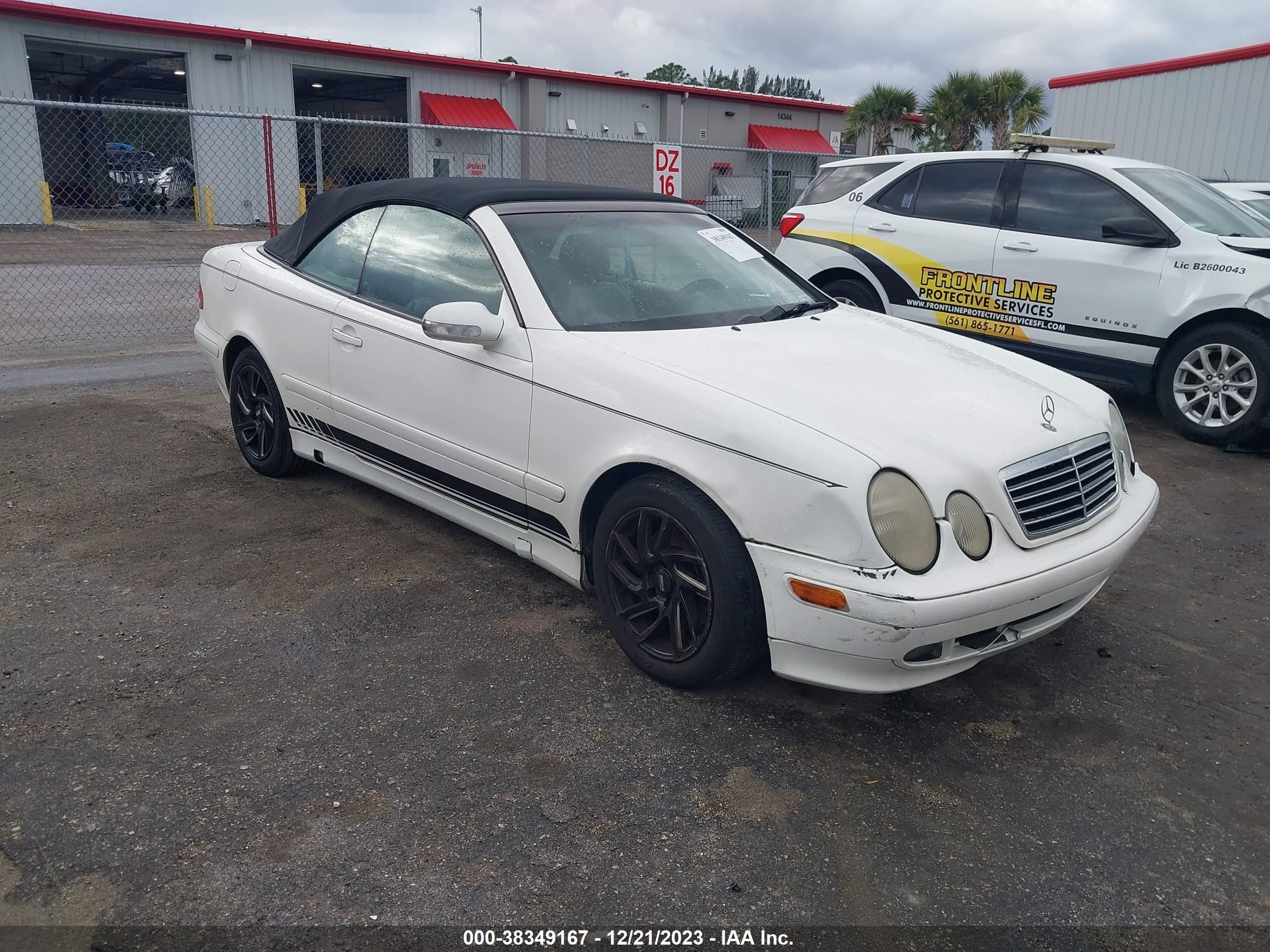 MERCEDES-BENZ CLK-KLASSE 2003 wdblk65gx3t138033