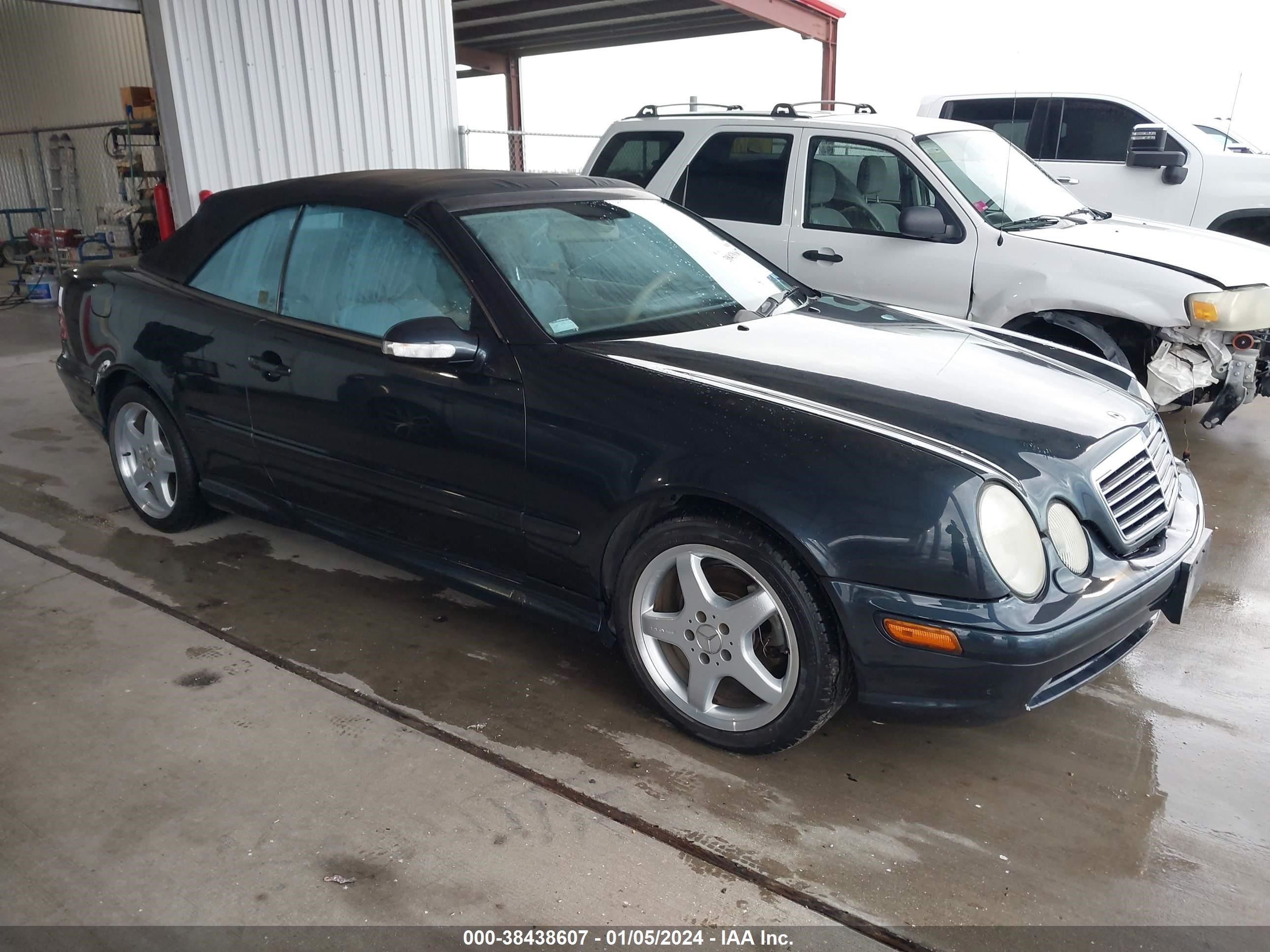 MERCEDES-BENZ CLK-KLASSE 2003 wdblk70g03t136336