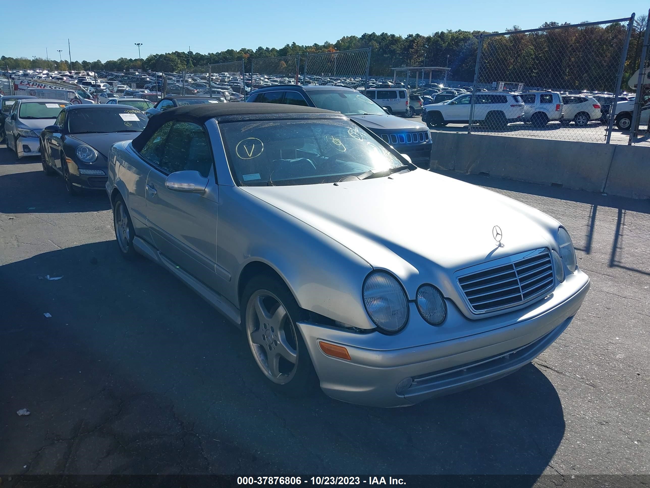 MERCEDES-BENZ CLK-KLASSE 2002 wdblk70g42t122115