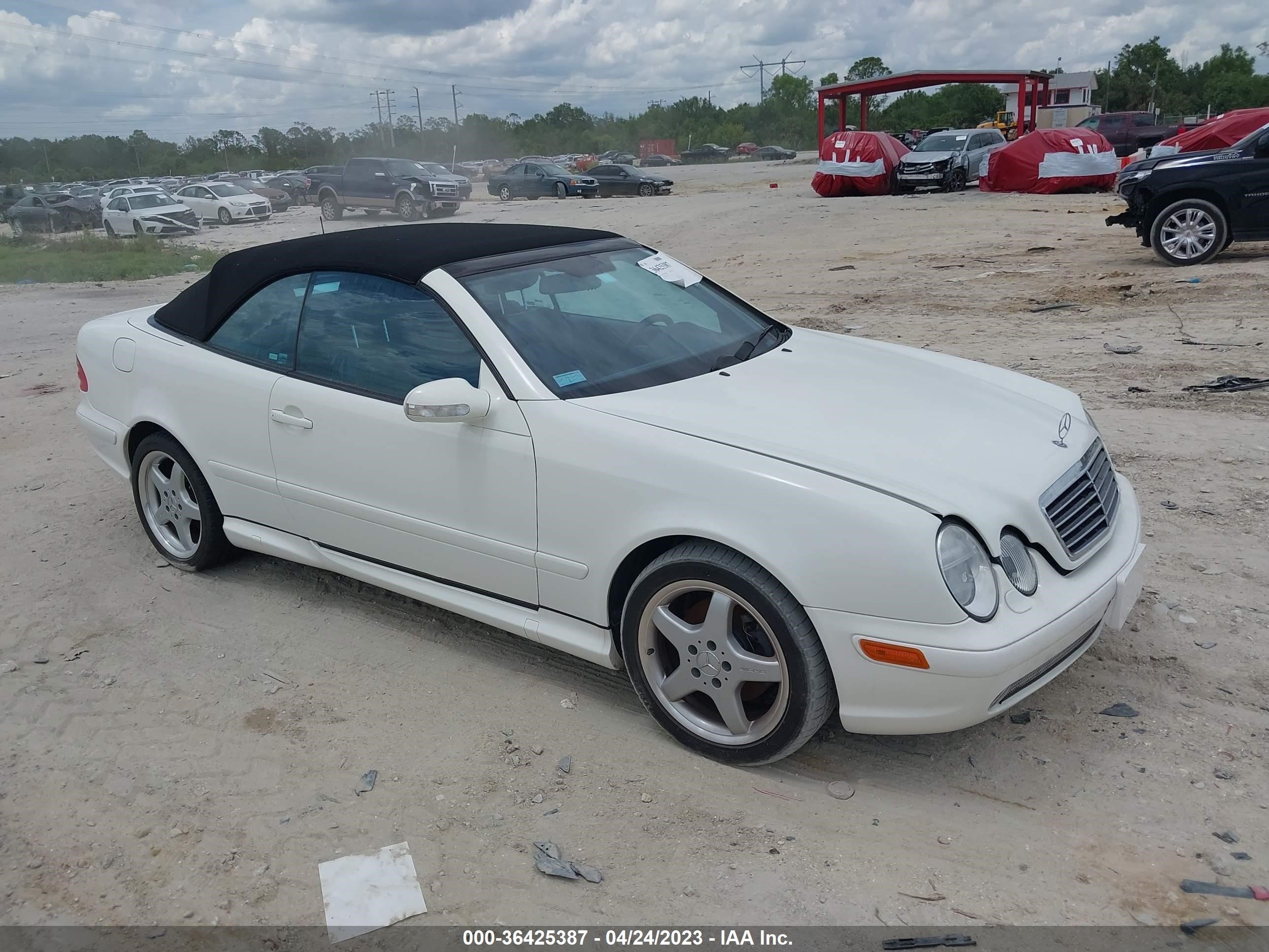 MERCEDES-BENZ CLK-KLASSE 2003 wdblk70g73t139606