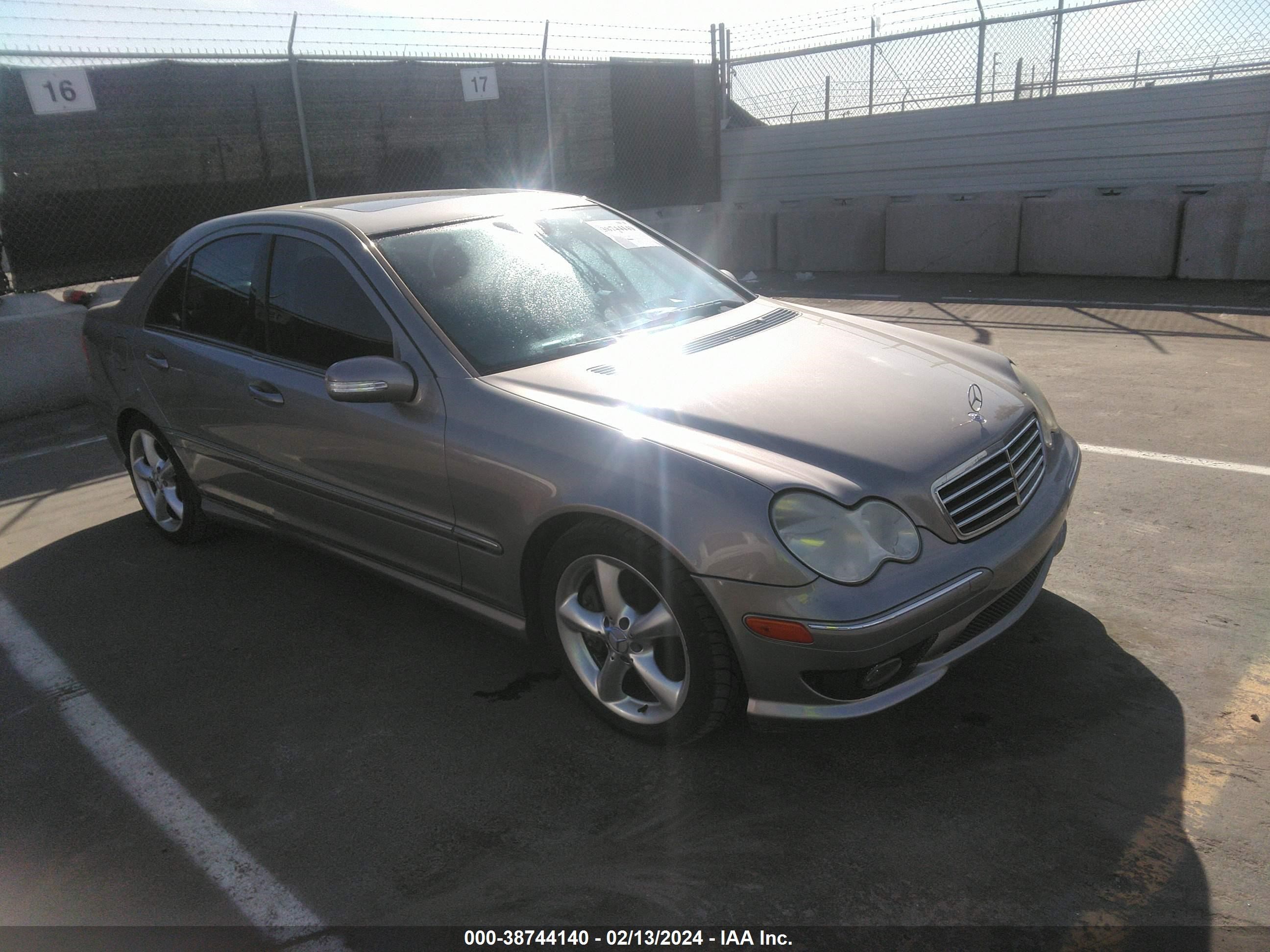 MERCEDES-BENZ C-KLASSE 2005 wdbrf40j95f623562