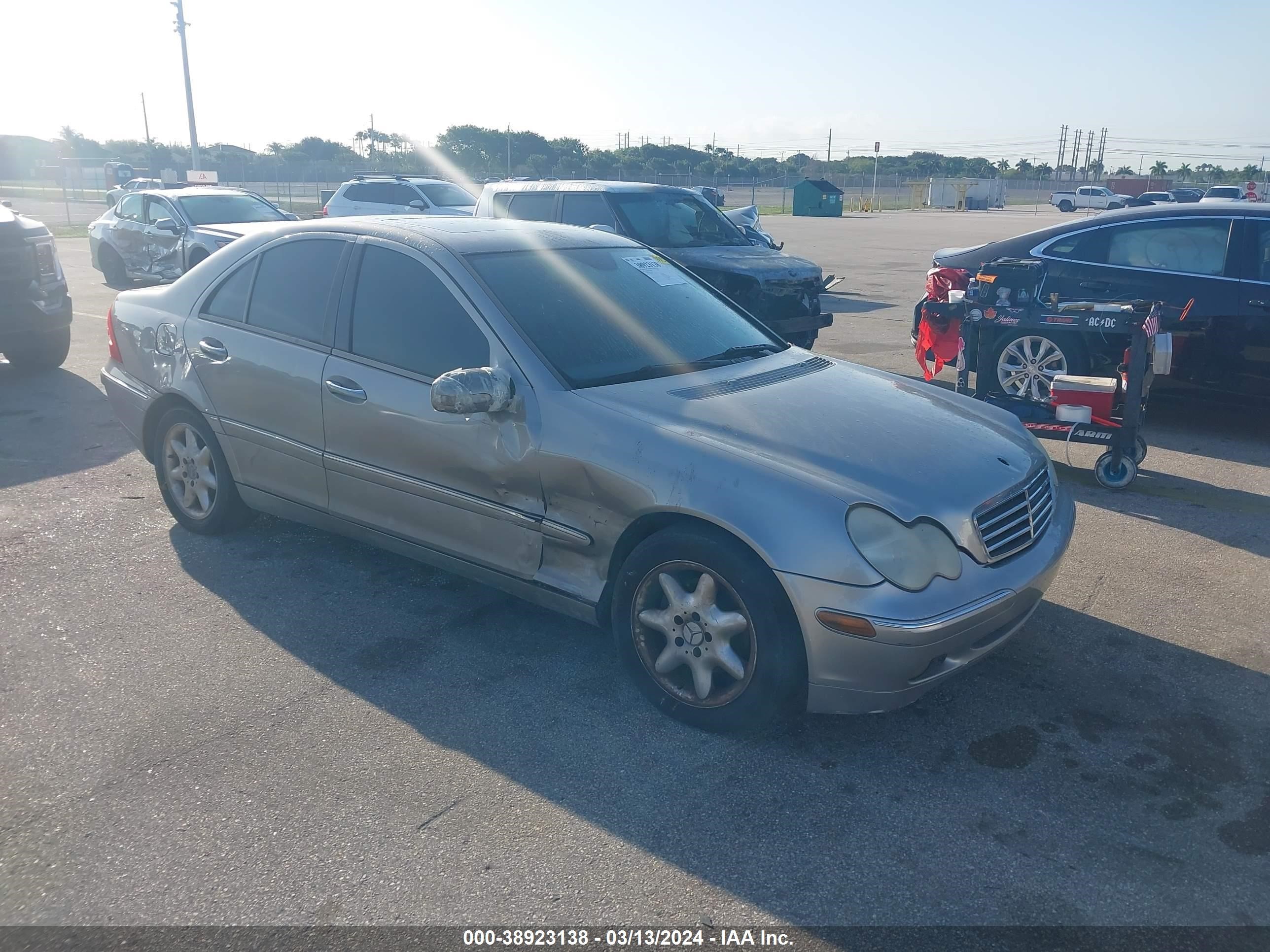 MERCEDES-BENZ NULL 2004 wdbrf61j04e018988