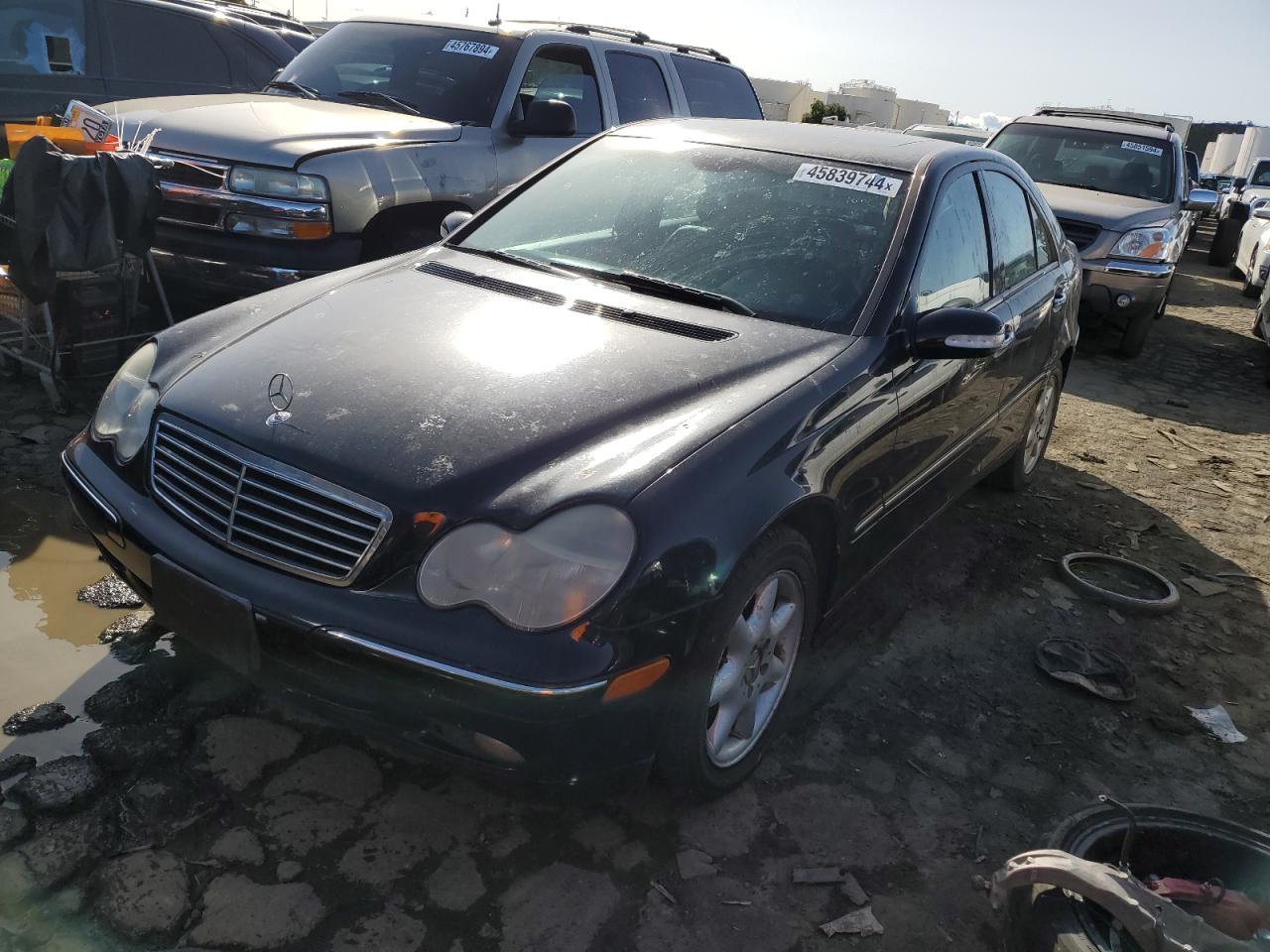 MERCEDES-BENZ C-KLASSE 2004 wdbrf61j04f553846