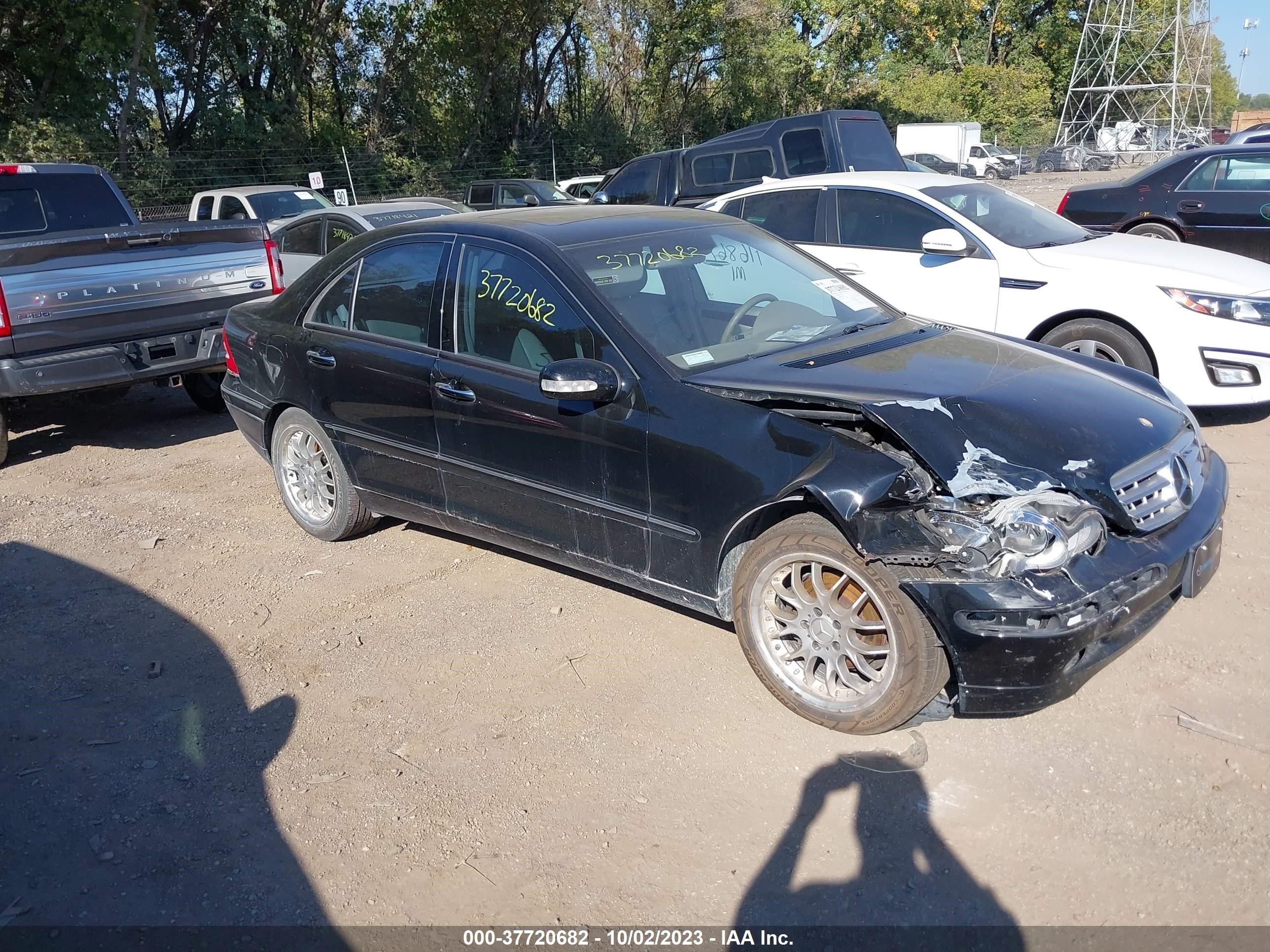 MERCEDES-BENZ C-KLASSE 2002 wdbrf61j52f190375