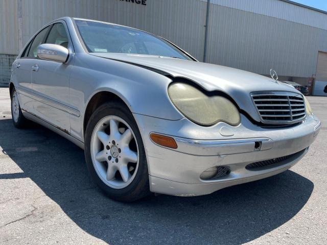 MERCEDES-BENZ C 240 2003 wdbrf61j83e012273