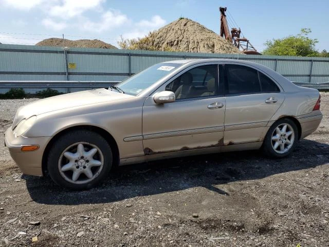 MERCEDES-BENZ C-CLASS 2002 wdbrf61jx2e004738