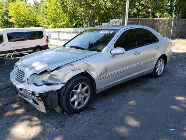 MERCEDES-BENZ C-CLASS 2002 wdbrf61jx2e005811