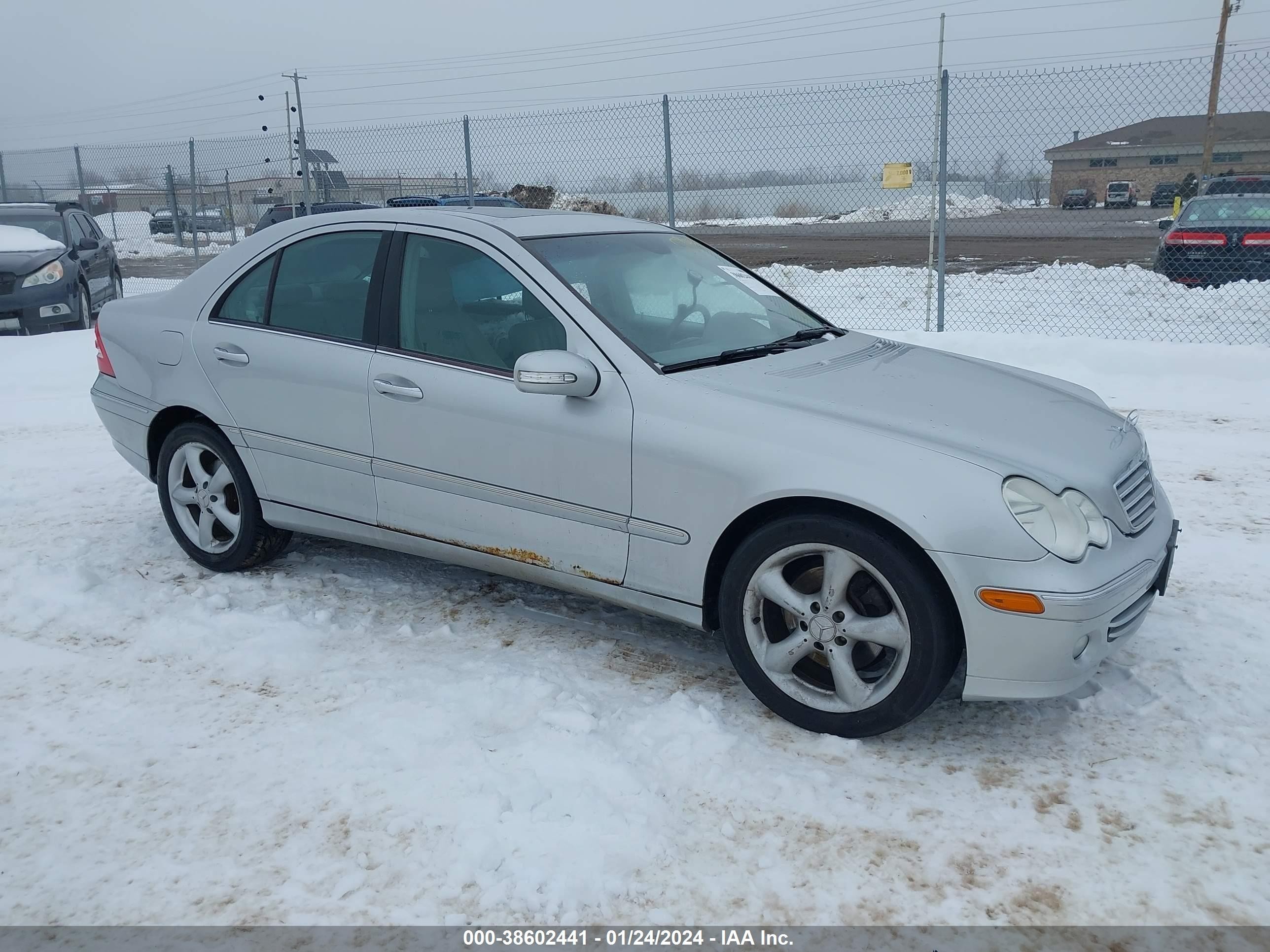 MERCEDES-BENZ C-KLASSE 2005 wdbrf81j05f664412