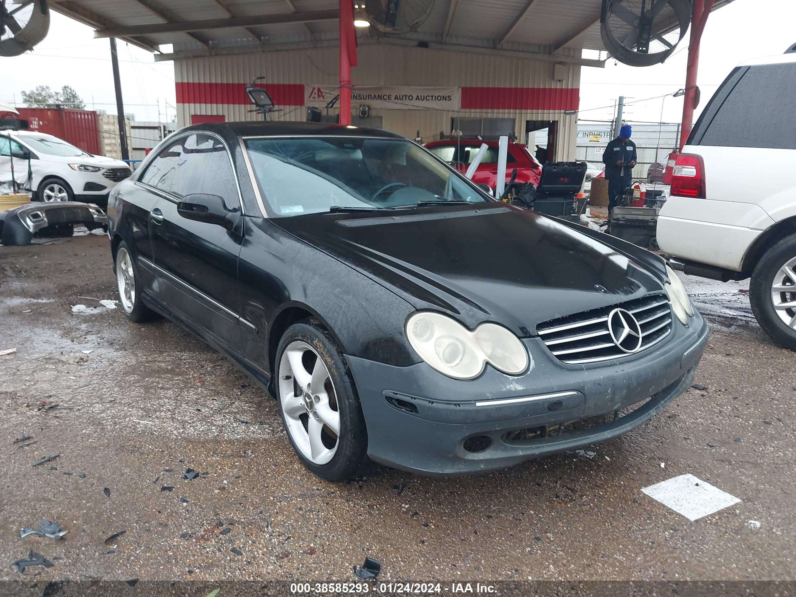 MERCEDES-BENZ CLK-KLASSE 2003 wdbtj75j63f012187