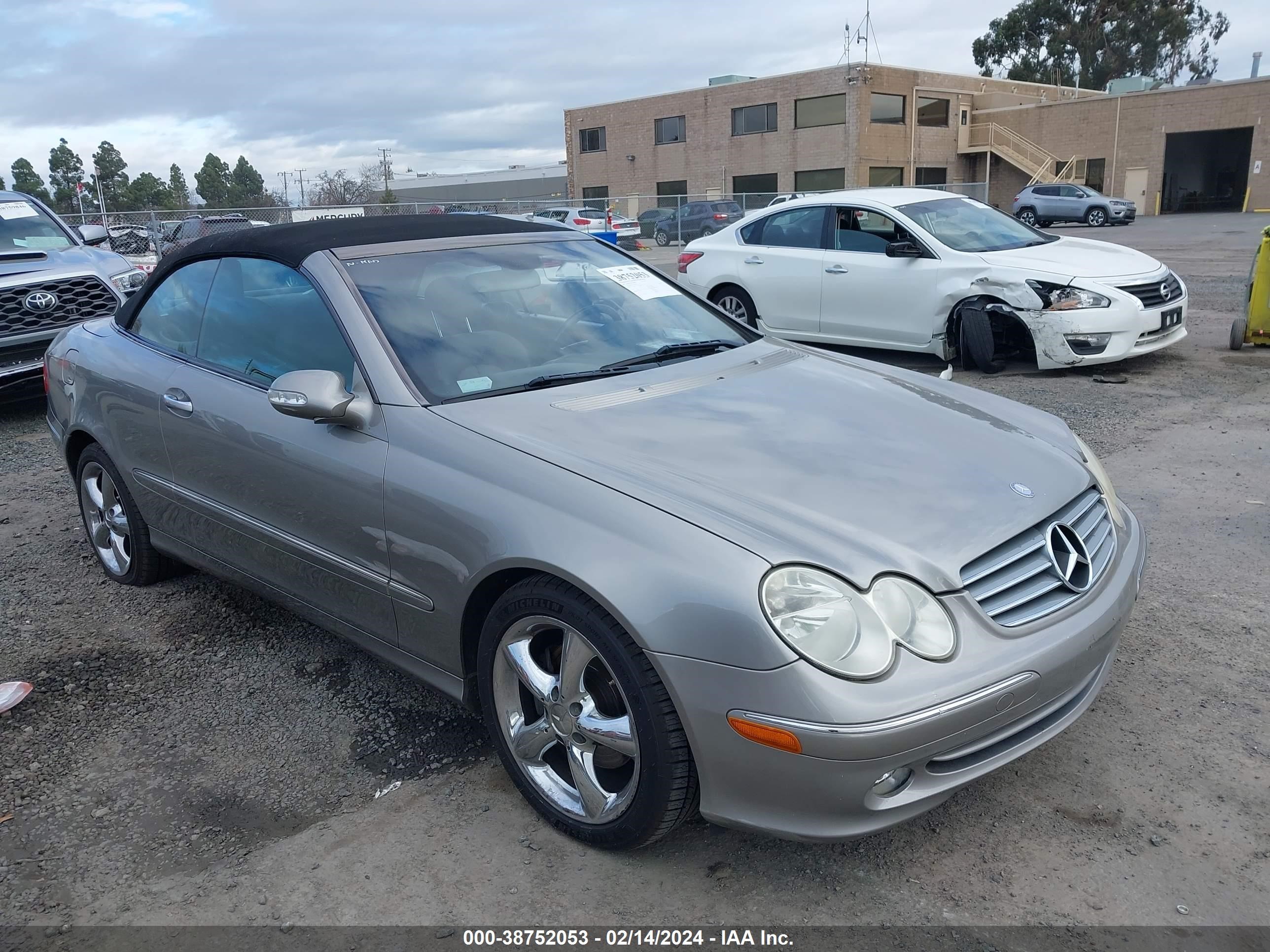 MERCEDES-BENZ CLK-KLASSE 2005 wdbtk65g25t050595