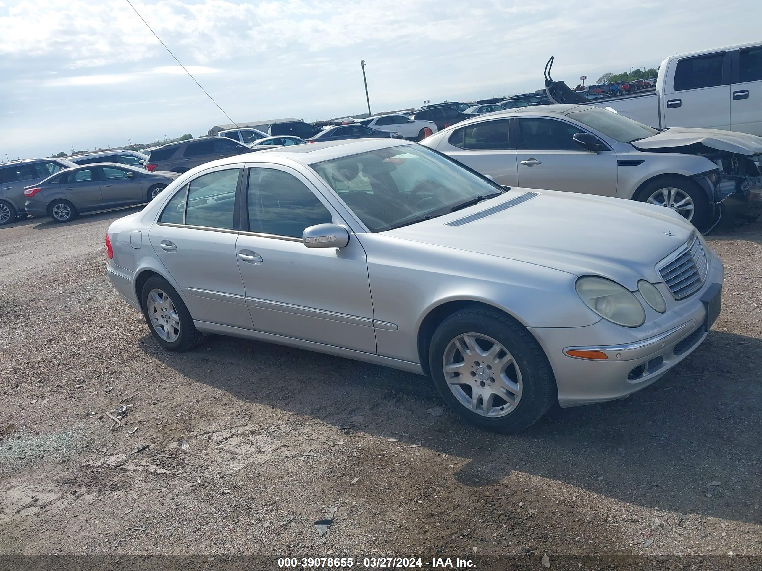 MERCEDES-BENZ NULL 2005 wdbuf65j45a647750