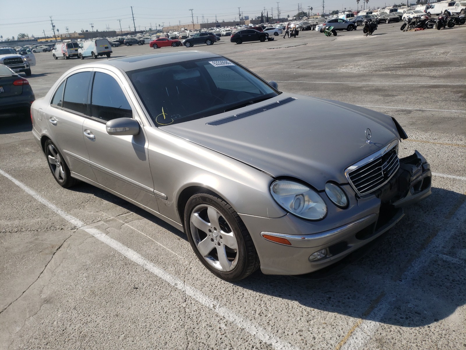 MERCEDES-BENZ E 500 2005 wdbuf70jx5a695637