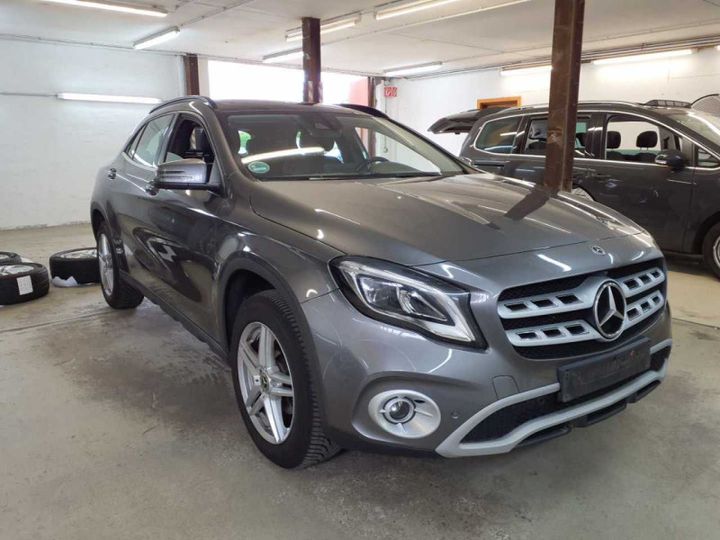 MERCEDES-BENZ GLA 200 2018 wdc1569431j573390