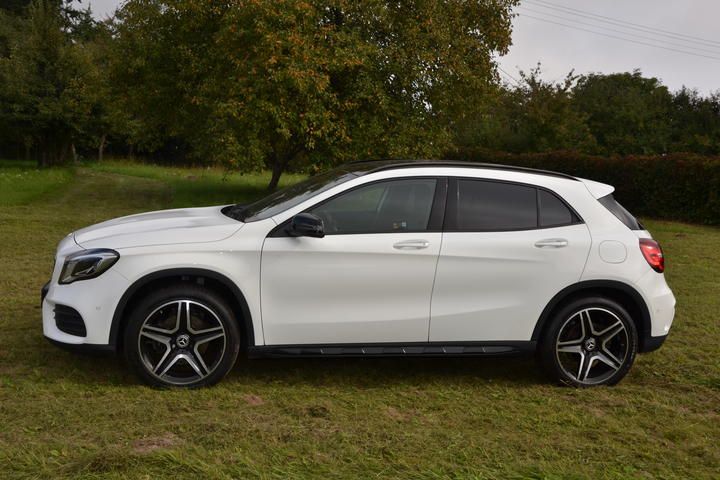 MERCEDES-BENZ GLA HATCHBACK 2018 wdc1569471j489202