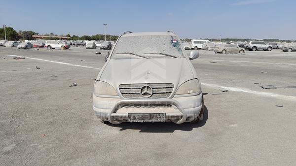 MERCEDES-BENZ ML320 2001 wdc1631541a262278