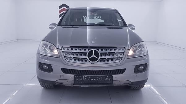 MERCEDES-BENZ ML 500 2006 wdc1641751a022426