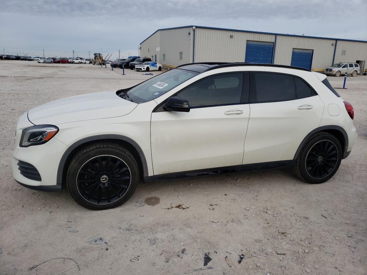 MERCEDES-BENZ GLA-CLASS 2018 wdctg4eb0jj406859