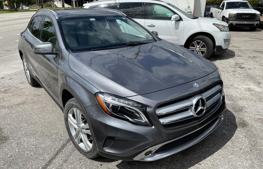 MERCEDES-BENZ GLA 250 4M 2015 wdctg4gb1fj104078