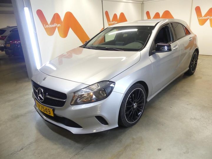 MERCEDES-BENZ A 2017 wdd1760081j688460