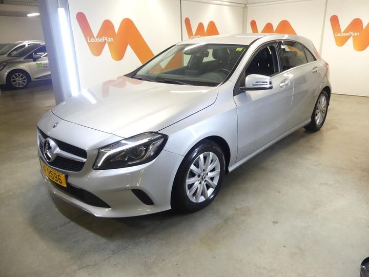 MERCEDES-BENZ A 2018 wdd1760081j751722