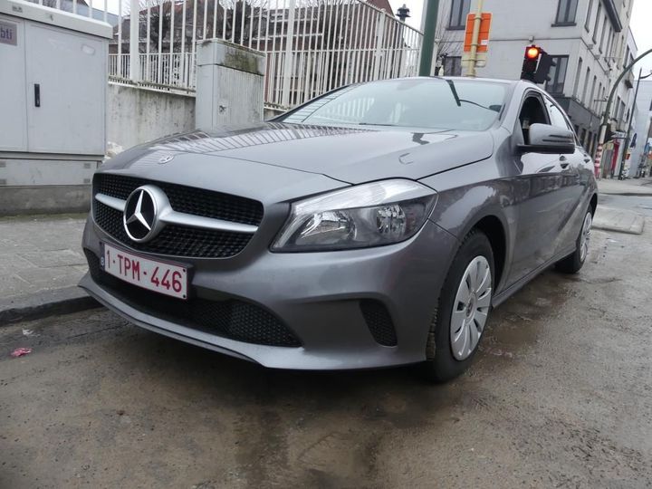 MERCEDES-BENZ A 2018 wdd1760111j730851